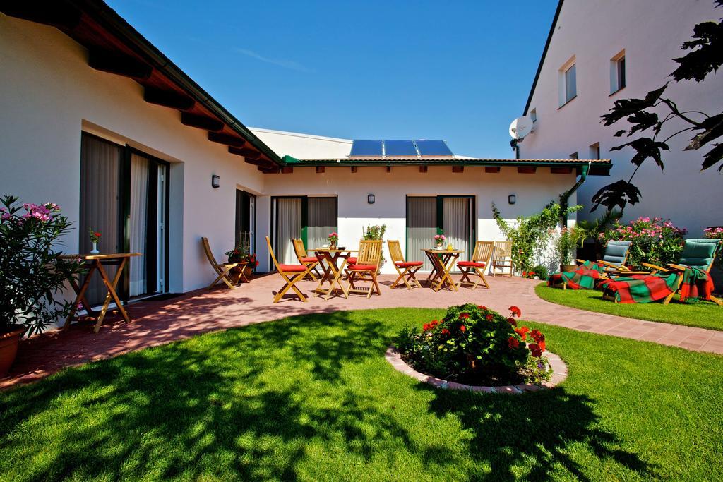 Gastehaus Samira Ξενοδοχείο Purbach am Neusiedlersee Εξωτερικό φωτογραφία