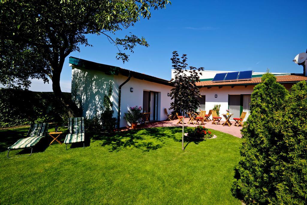 Gastehaus Samira Ξενοδοχείο Purbach am Neusiedlersee Εξωτερικό φωτογραφία