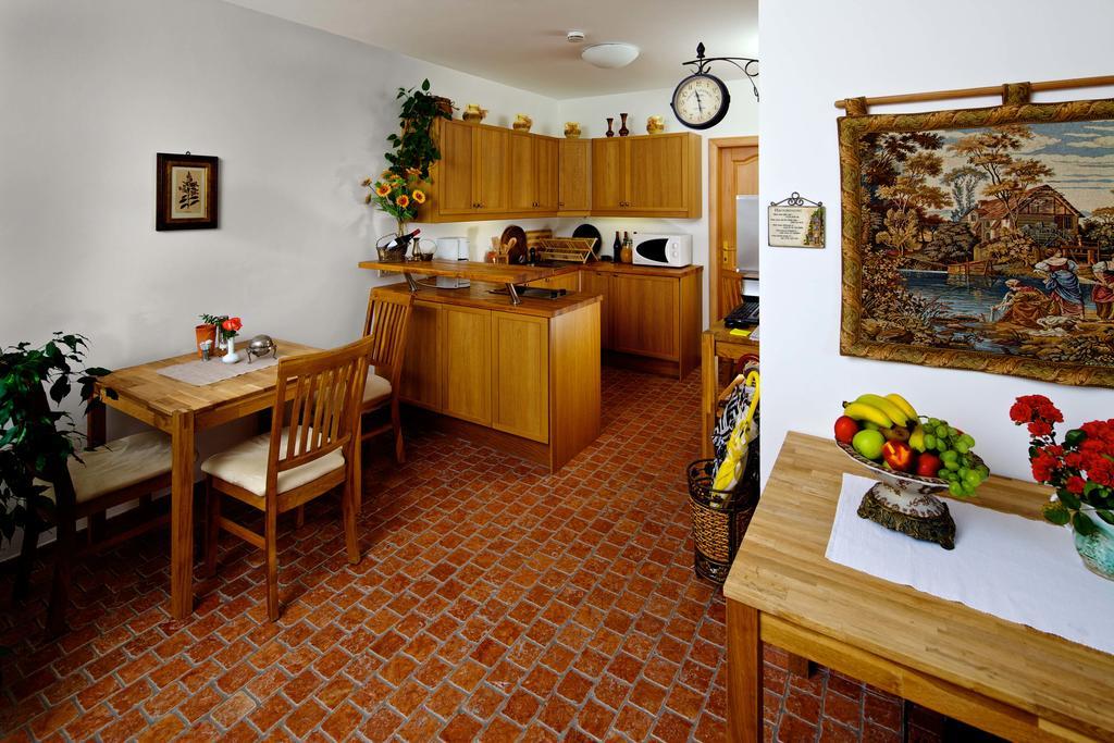 Gastehaus Samira Ξενοδοχείο Purbach am Neusiedlersee Εξωτερικό φωτογραφία